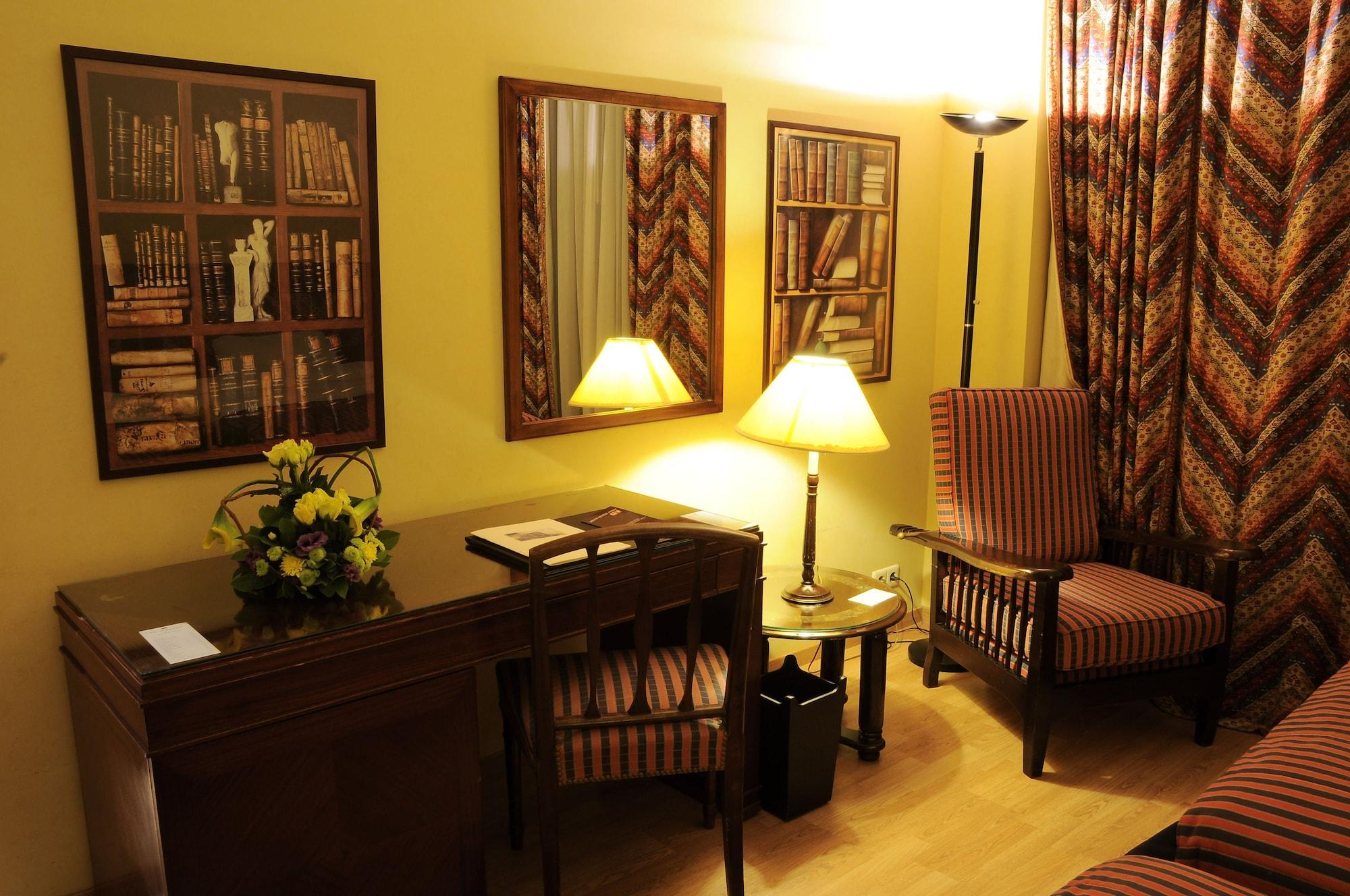Warwick Palm Beach Hotel Бейрут Экстерьер фото