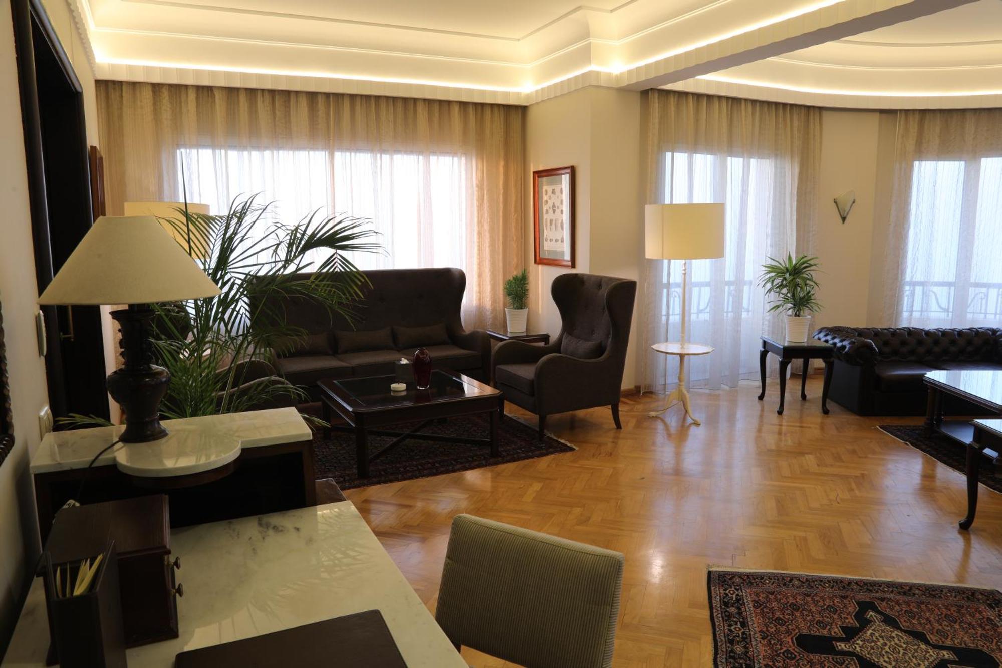 Warwick Palm Beach Hotel Бейрут Экстерьер фото